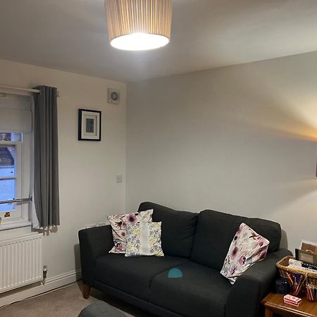 The Eaves, Glastonbury High Street 2 Bed 2 Bathroom Apartment Екстериор снимка